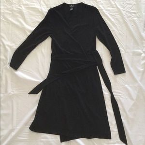 EUC INC International Concepts Black Wrap Dress